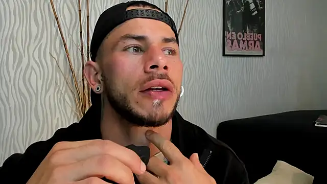 Snapshot of dylan_jacobx chatting on 28, 3, 2026 dylan jacobx online show from 28, 3, 2026