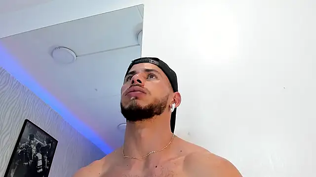 Snapshot of dylan_jacobx chatting on 9, 4, 2026 dylan jacobx online show from 9, 4, 2026