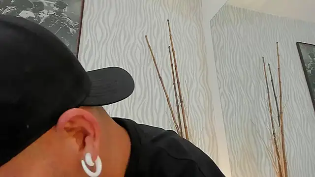 Snapshot of dylan_jacobx chatting on 7, 6, 2026 dylan jacobx online show from 7, 6, 2026