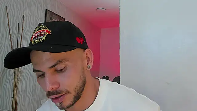 Snapshot of dylan_jacobx chatting on 27, 6, 2026 dylan jacobx online show from 27, 6, 2026