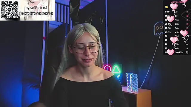 Snapshot of meomeee chatting on 12, 2, 2026 meomeee online show from 12, 2, 2026