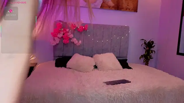 Snapshot of antonellastar24_ chatting on 22, 9, 2025 antonellastar24 online show from 22, 9, 2025