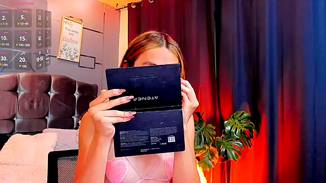 Snapshot of antonellastar24_ chatting on 3, 12, 2025 antonellastar24 online show from 3, 12, 2025