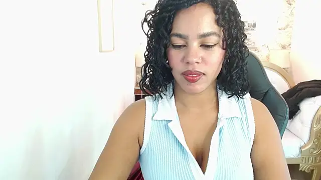 Snapshot of candyhot_tk chatting on 28, 10, 2025 candyhot tk online show from 28, 10, 2025