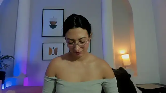 Snapshot of victoria_flores1 chatting on 16, 1, 2026 victoria flores1 online show from 16, 1, 2026