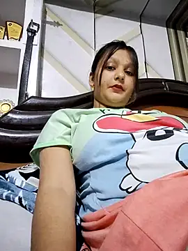 Snapshot of Anushka14321 chatting on 24, 11, 2025 Anushka14321 online show from 24, 11, 2025