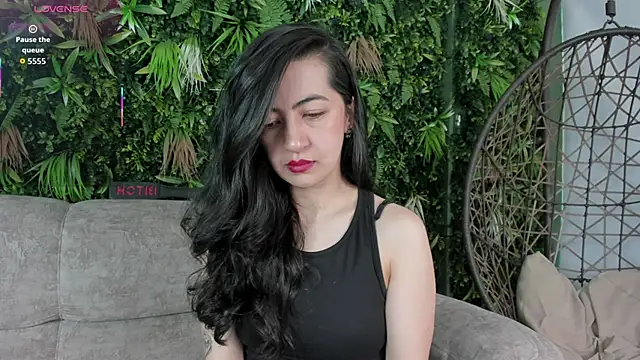 Saya Amaretto1 online show from 19, 9, 2025