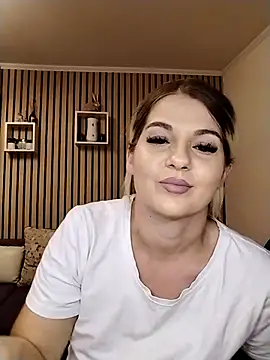 Mayaaaaaa  online show from 17, 11, 2025