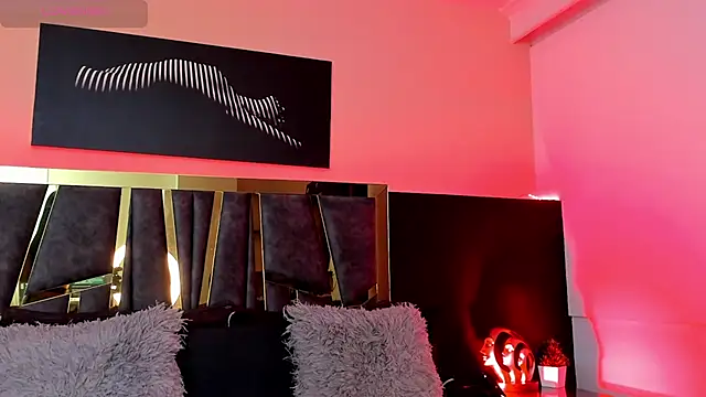 Snapshot of ScarletTorres chatting on 2, 10, 2025 ScarletTorres online show from 2, 10, 2025