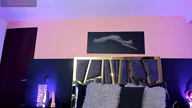 Snapshot of ScarletTorres chatting on 13, 10, 2025 ScarletTorres online show from 13, 10, 2025