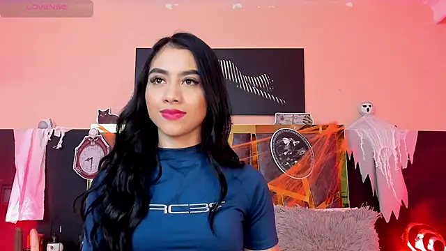 Snapshot of ScarletTorres chatting on 29, 10, 2025 ScarletTorres online show from 29, 10, 2025