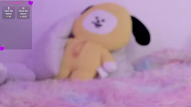 Chloemin online show from 27, 10, 2025