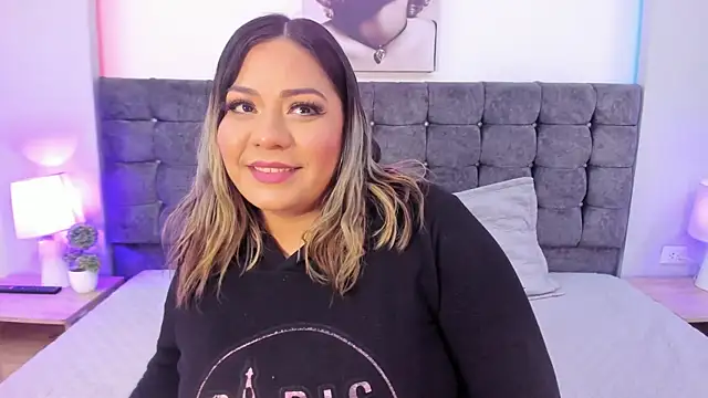 Snapshot of isabella_horney_ chatting on 28, 9, 2025 isabella horney online show from 28, 9, 2025