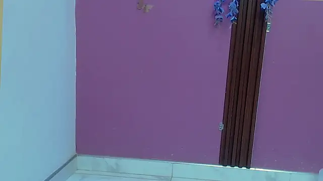 skinnybarbie022 online show from 17, 10, 2025