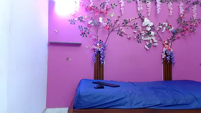 Snapshot of skinnybarbie022 chatting on 30, 5, 2026 skinnybarbie022 online show from 30, 5, 2026