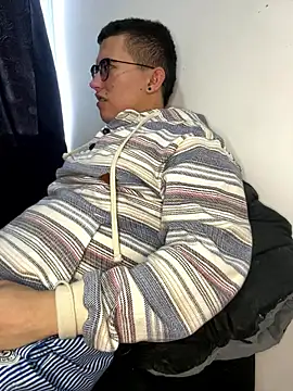 Snapshot of Kurtxxx22 chatting on 7, 1, 2026 Kurtxxx22 online show from 7, 1, 2026