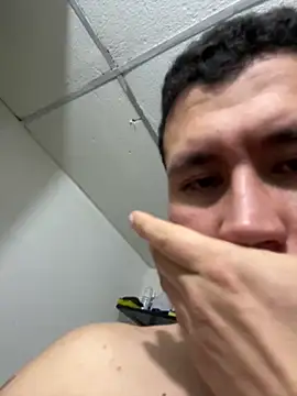 Snapshot of Kurtxxx22 chatting on 6, 2, 2026 Kurtxxx22 online show from 6, 2, 2026