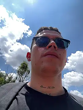 Snapshot of Kurtxxx22 chatting on 15, 3, 2026 Kurtxxx22 online show from 15, 3, 2026