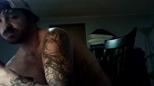 Snapshot of WyattL96 chatting on 4, 8, 2026 WyattL96 online show from 4, 8, 2026