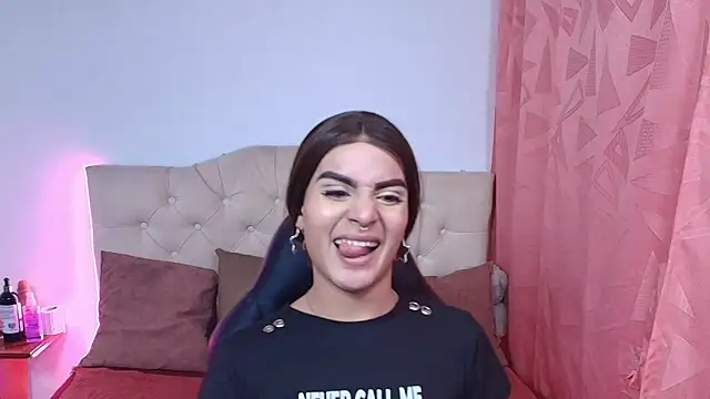 lailahdark online show from 15, 10, 2025