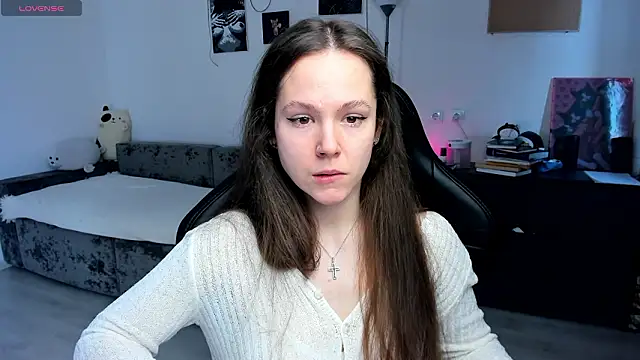 cute little ass online show from 1, 3, 2026