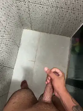 Snapshot of lrd11 chatting on 15, 4, 2026 lrd11 online show from 15, 4, 2026