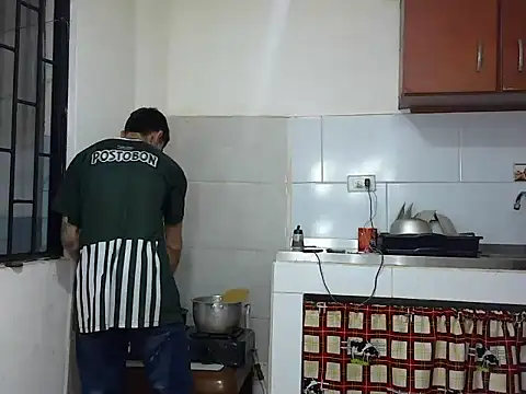 MeganAndMaxxh online show from 12, 11, 2025