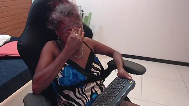 Snapshot of JackyHotBlack chatting on 6, 11, 2025 JackyHotBlack online show from 6, 11, 2025