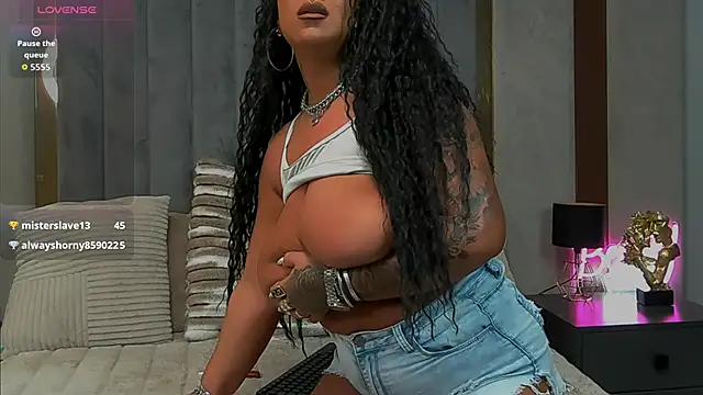 Snapshot of Sierra_Quinn chatting on 28, 3, 2026 Sierra Quinn online show from 28, 3, 2026