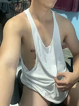 Snapshot of ieat_monsters chatting on 22, 4, 2026 ieat monsters online show from 22, 4, 2026