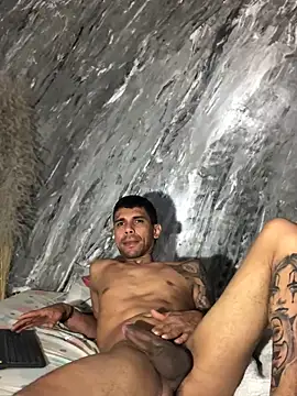 Snapshot of allanjones15 chatting on 16, 10, 2025 allanjones15 online show from 16, 10, 2025