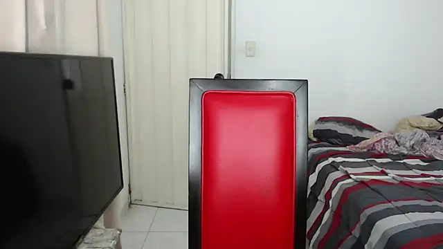 Snapshot of Alex_mojica chatting on 19, 11, 2025 Alex mojica online show from 19, 11, 2025