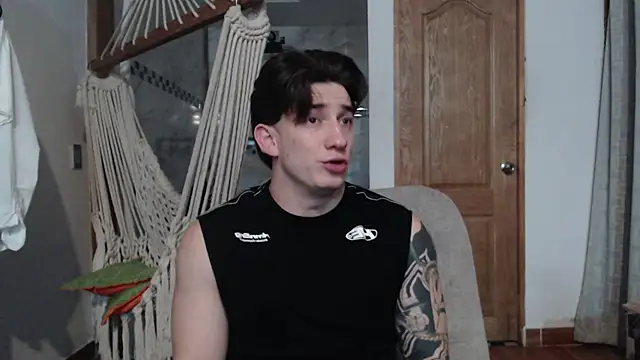 Snapshot of AteneoJr chatting on 16, 11, 2025 AteneoJr online show from 16, 11, 2025