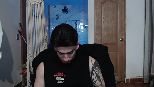 Snapshot of AteneoJr chatting on 4, 12, 2025 AteneoJr online show from 4, 12, 2025