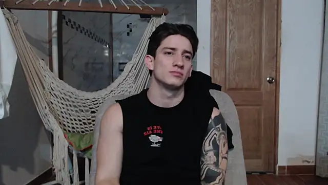 Snapshot of AteneoJr chatting on 18, 12, 2025 AteneoJr online show from 18, 12, 2025