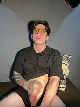 Snapshot of AteneoJr chatting on 4, 3, 2026 AteneoJr online show from 4, 3, 2026