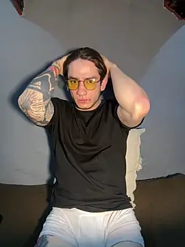 Snapshot of AteneoJr chatting on 11, 4, 2026 AteneoJr online show from 11, 4, 2026