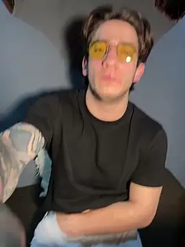 Snapshot of AteneoJr chatting on 12, 4, 2026 AteneoJr online show from 12, 4, 2026