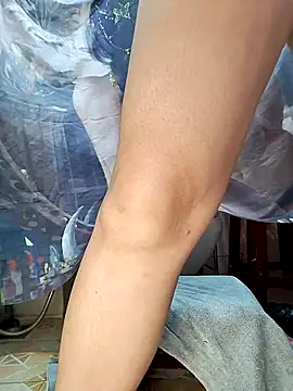 linhlinh xx87 online show from 4, 11, 2025