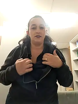 Snapshot of monella821 chatting on 26, 11, 2025 monella821 online show from 26, 11, 2025