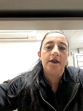 Snapshot of monella821 chatting on 1, 12, 2025 monella821 online show from 1, 12, 2025