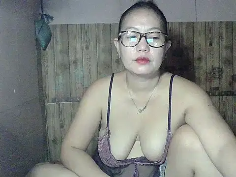 Pinay BigTits69 online show from 27, 10, 2025