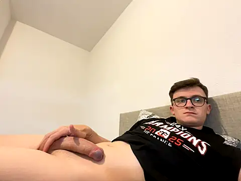 Snapshot of Eternelfrisson chatting on 27, 9, 2025 Eternelfrisson online show from 27, 9, 2025