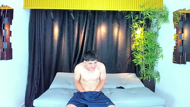 golden girl house online show from 25, 10, 2025