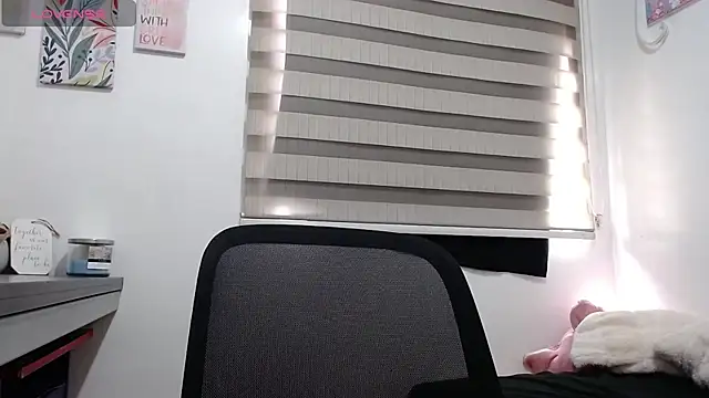 Snapshot of samanta-rosee chatting on 17, 9, 2025 samanta-rosee online show from 17, 9, 2025