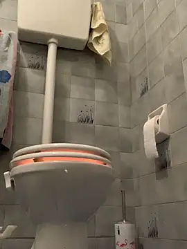 Snapshot of TORAKIKI79 chatting on 18, 3, 2026 TORAKIKI79 online show from 18, 3, 2026