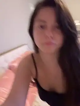 lilbbyily online show from 17, 4, 2026