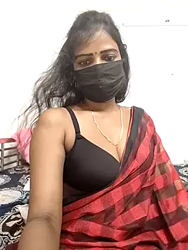 Snapshot of Misss-julli chatting on 12, 9, 2025 Misss-julli online show from 12, 9, 2025