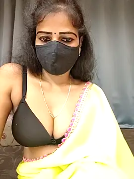 Snapshot of Misss-julli chatting on 21, 9, 2025 Misss-julli online show from 21, 9, 2025