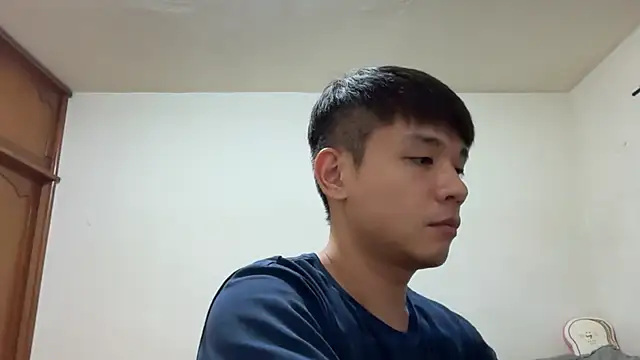 Snapshot of Foxfoxfox4 chatting on 11, 4, 2026 Foxfoxfox4 online show from 11, 4, 2026